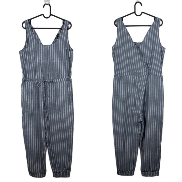 NWOT Drew by Anthropologie Blue Striped Jogger Style Jumpsuit Size Medium - Picture 1 of 9